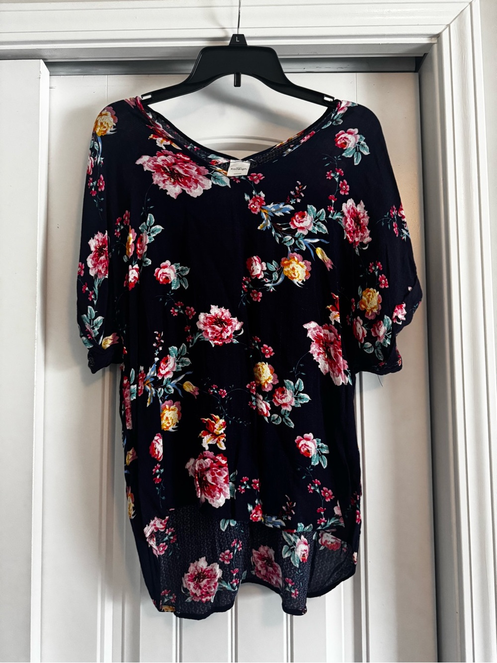 Kaileigh Navy Floral V-Neck Tunic